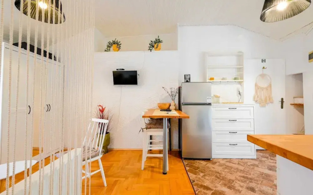 Snug and Stylish Downtown Rovinj Apartment