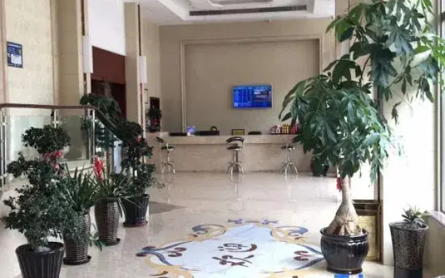 Yue Qing Feng He Hotel