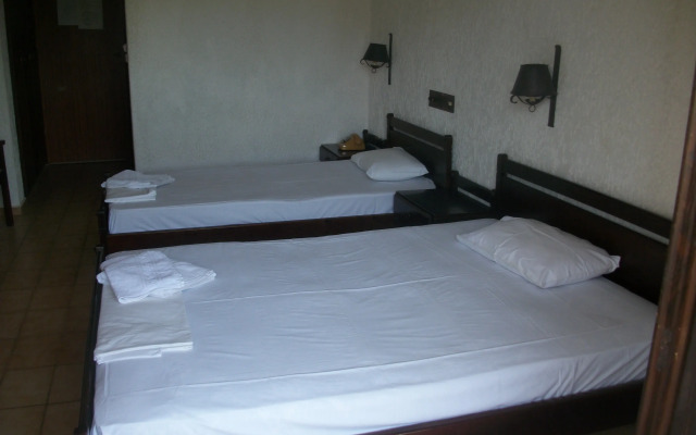 Efi Hotel