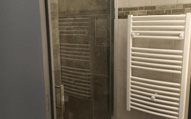 Studio Centre ville Castellane