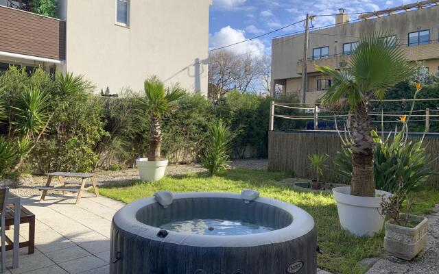 Lvpremier GR1 Beachfront Heated Pool spa Games