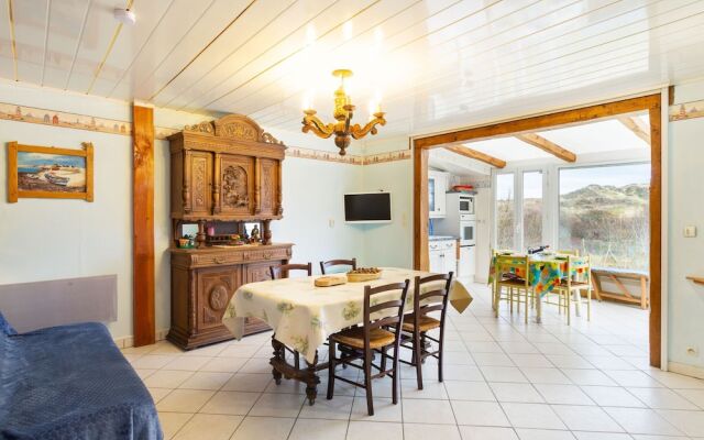 Charming Holiday Home in Merlimont With Private Terrace