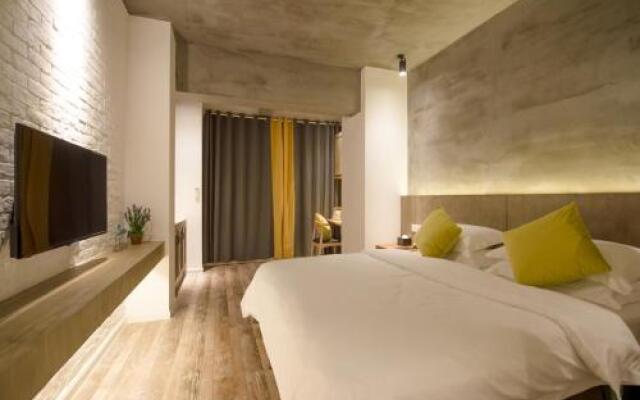Fanpu Arts Hotel Tongxiang