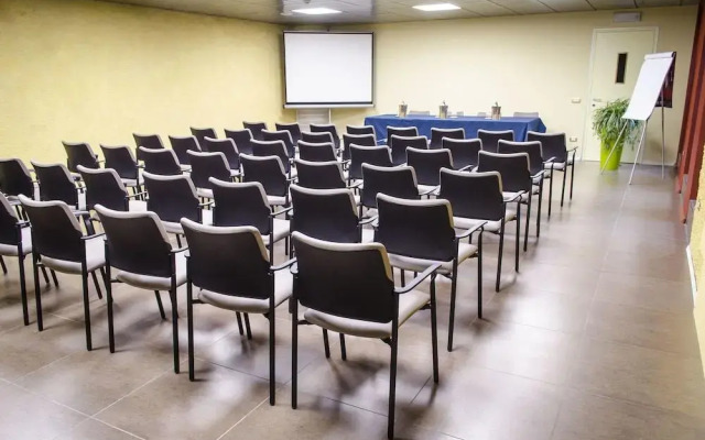 Elliot Osteria e Dormire in collina