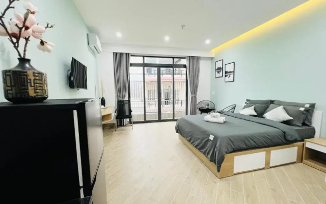 MIDMOST C22 Apartment