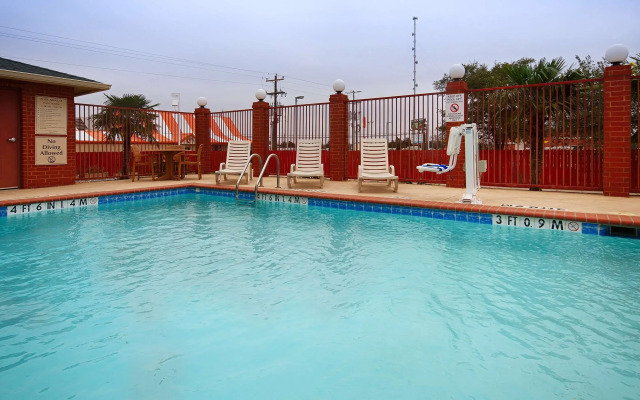 Best Western Giddings Inn & Suites