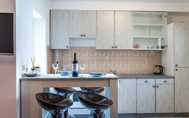 Sunshine Apartment