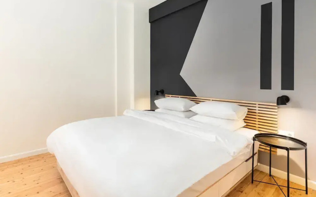 Vista by halu' Spacious City Centre Home