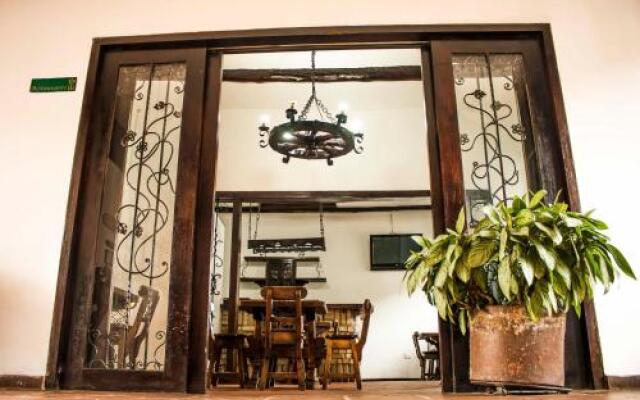 Hotel Los Portales
