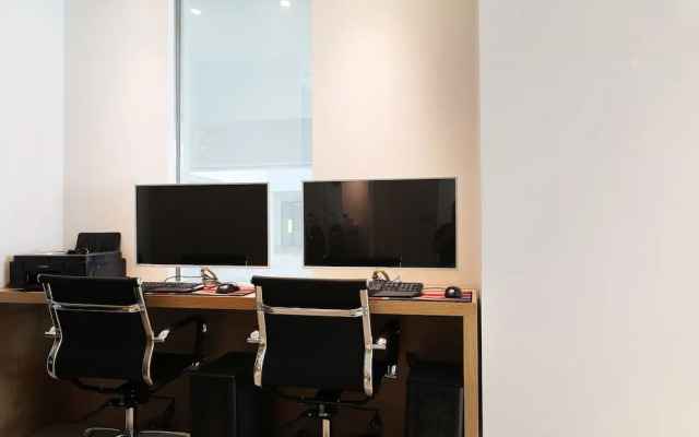 Browndot Airport New Town