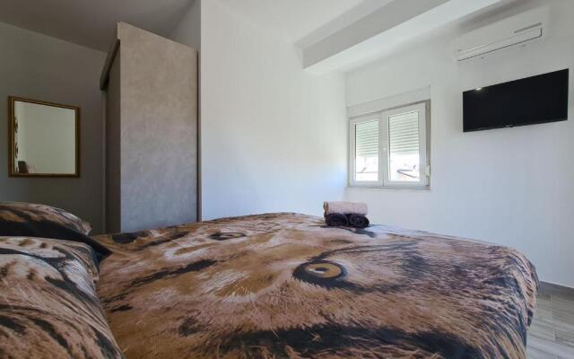 House Plavi 2130