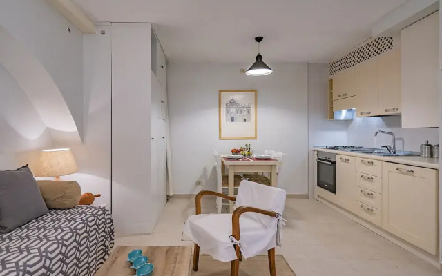 Lo Squero 1 The Secret Courtyard