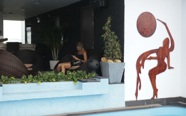 An Vista Hotel