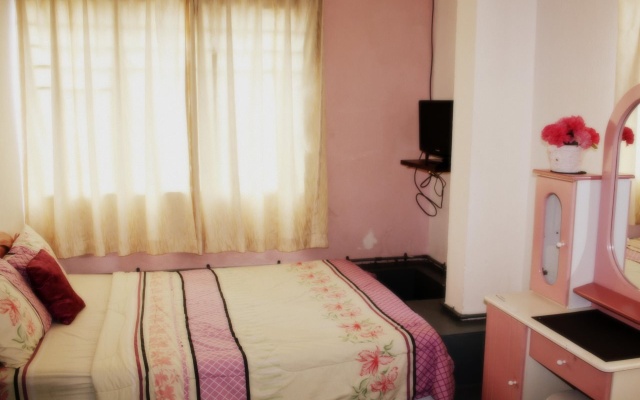 Saramo Hostel Kuching – Guest Rooms – Kuching