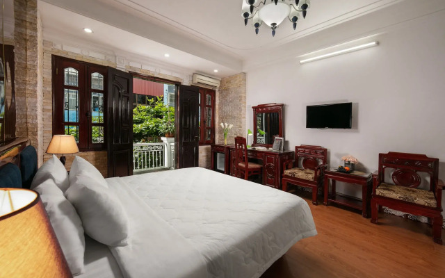 Little Diamond Hotel
