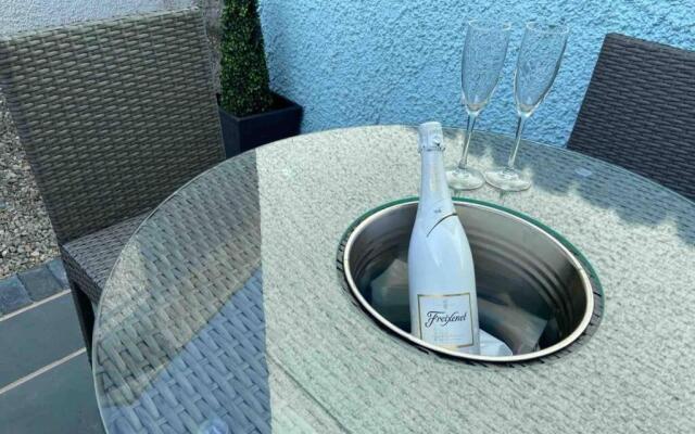 Ulverston South Lakes Spacious 3 Bed G/F Apartment