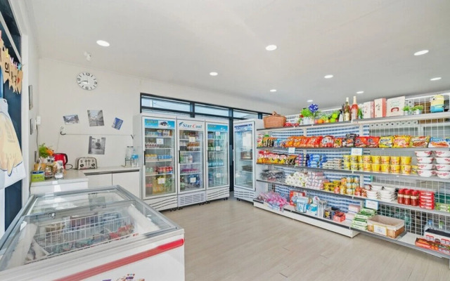 Pohang Guryongpo Uni's Bada Caravan