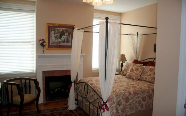 The Swope Manor Bed & Breakfast