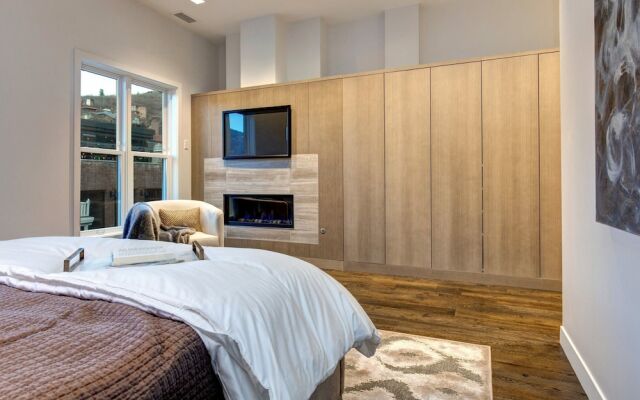 Abode at the Parkite