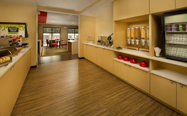 Travelodge Bridgeport/Clarksburg