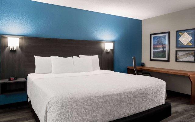 La Quinta Inn & Suites by Wyndham Chicago Tinley Park