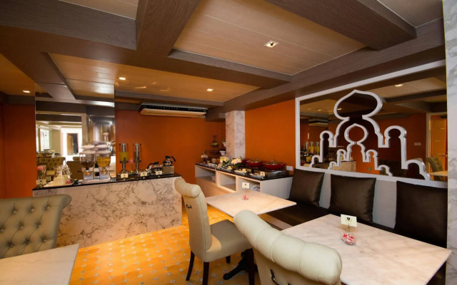 Khaosan Palace Hotel