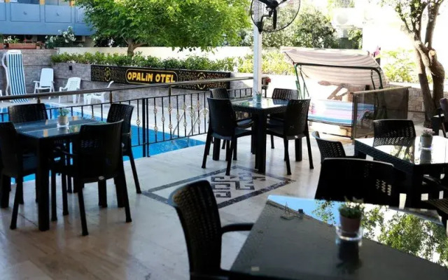 Opalin Otel