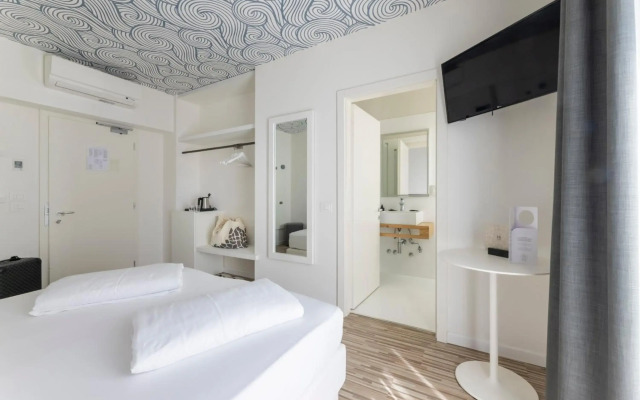 Hi Hotels Torbole Pool & Spa