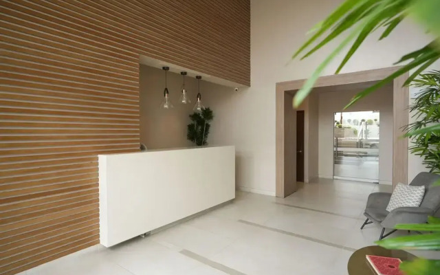 GLOBALSTAY. Martino 2BR Apartments. Sea View, Pool, Gym, BBQ
