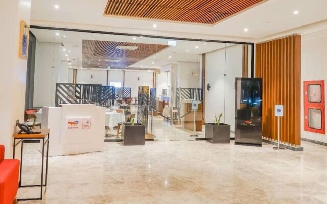 Star Land Hotel Bastos