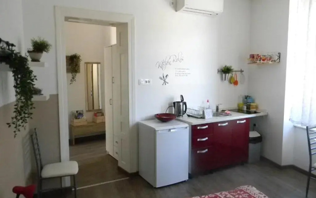 Feel at home studio apartment