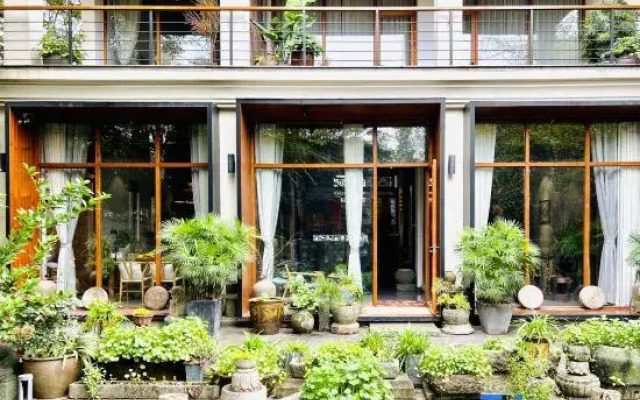 A Homestay in the Mountains