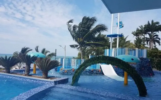 Grand Diamond Beach