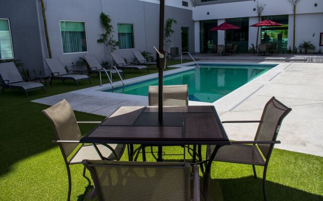 Hotel Araiza San Luis