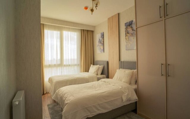 Luxurious 2 1 Apartment Near Mall of Istanbul