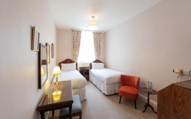 Corinium Hotel & Restaurant