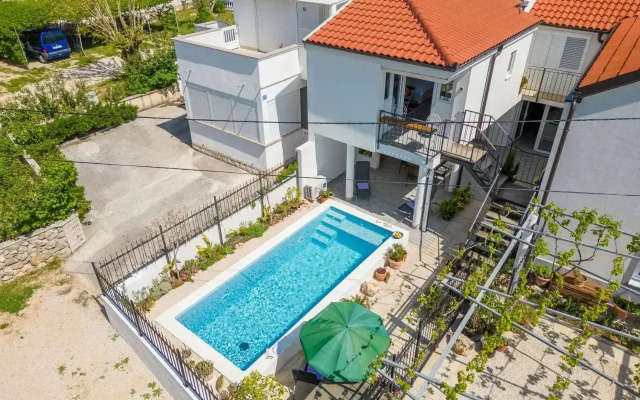 Holiday Home Nin