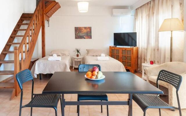 Apostolos apartment with attic