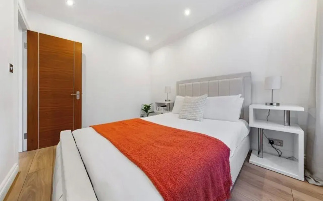 The High Street Kensington