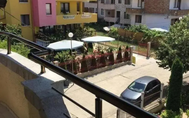 Paradise Chernomorets