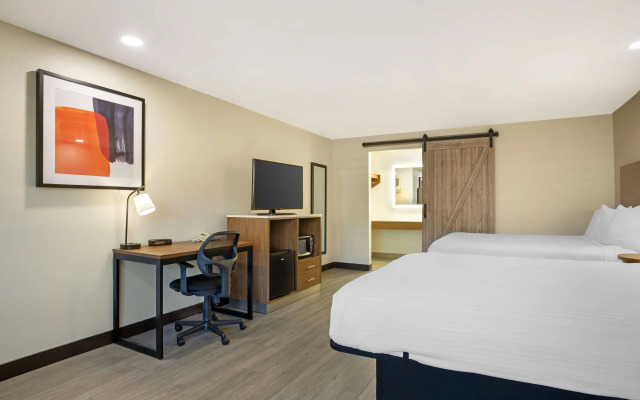 Best Western Shadow Inn