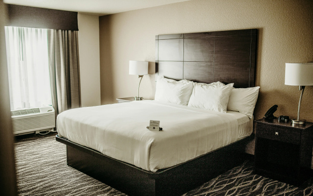 Cobblestone Hotel & Suites - International Falls