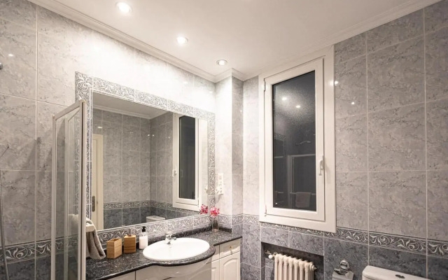 Central Park & Museum by Next Stop Bilbao