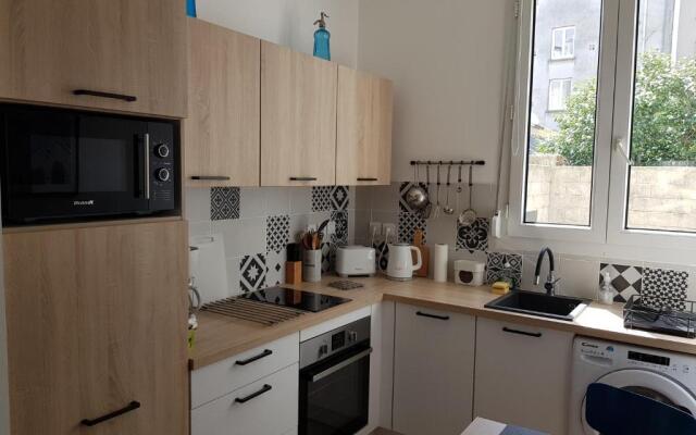 Brest : Beau T1 En Centre Ville