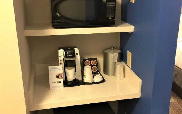 Holiday Inn Express & Suites Danville