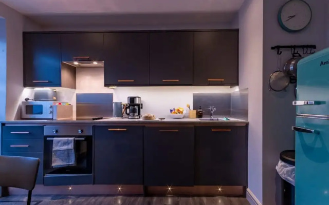 Walpole Bay 2 bed Stunning Garden Apt By Adliv