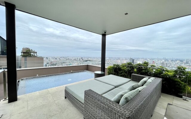 Le Places The Luxury MarQ Saigon Apartment