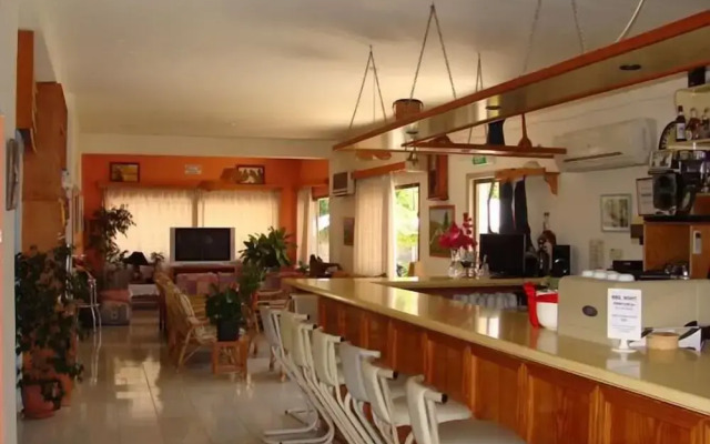 Bougainvillea Hotel Apartments