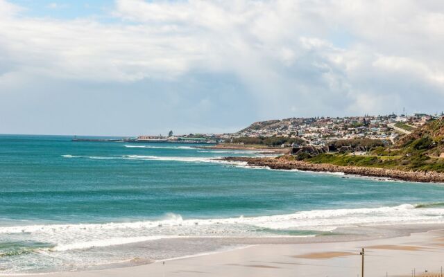 Estoril Beachfront Condo