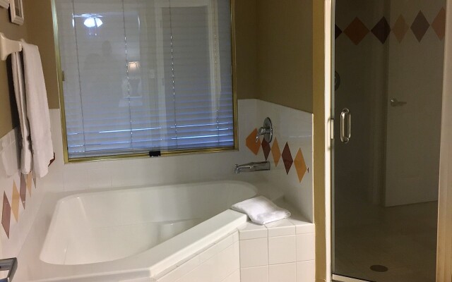 Barefoot Suites